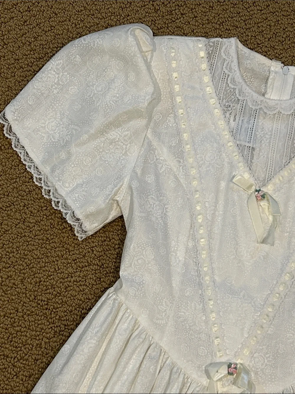 Vintage Gunne Sax Girls White Prairie Dress size 7 Floral Lace Ribbon Bow